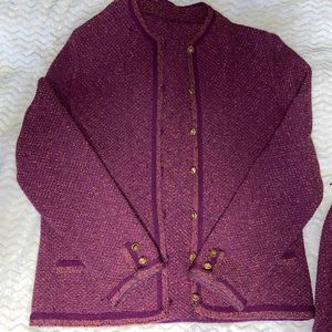 Ladies 2 piece skirt set, no labels, very well made